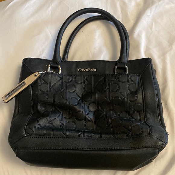 Calvin Klein purse - Picture 1 of 8